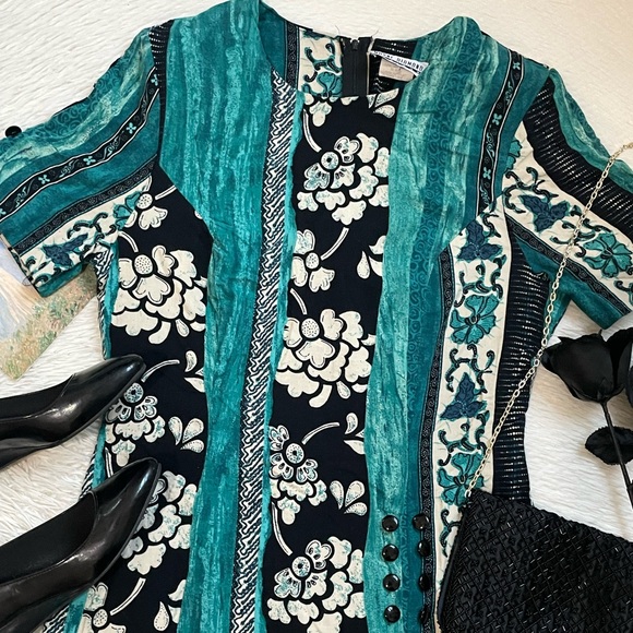 Vintage Wayne Diamond Designs dress - Picture 17 of 17